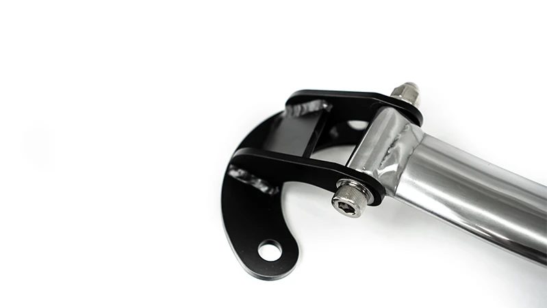 Polished aluminum bar and black powdercoated steel brackets for a simple & stylish look.