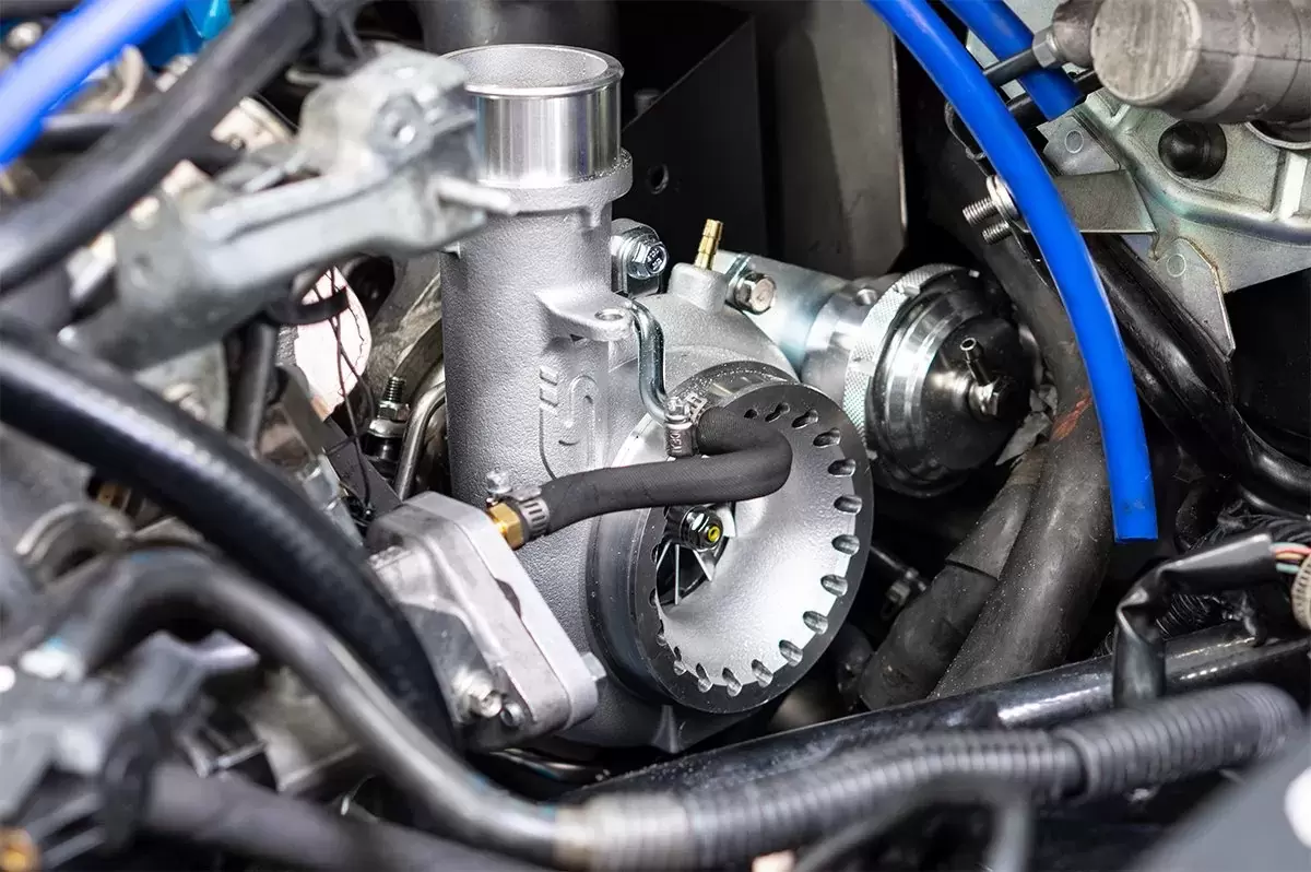 Pair the CST5 with a CS EGR Delete kit for improved clearance with your 3.5” intake