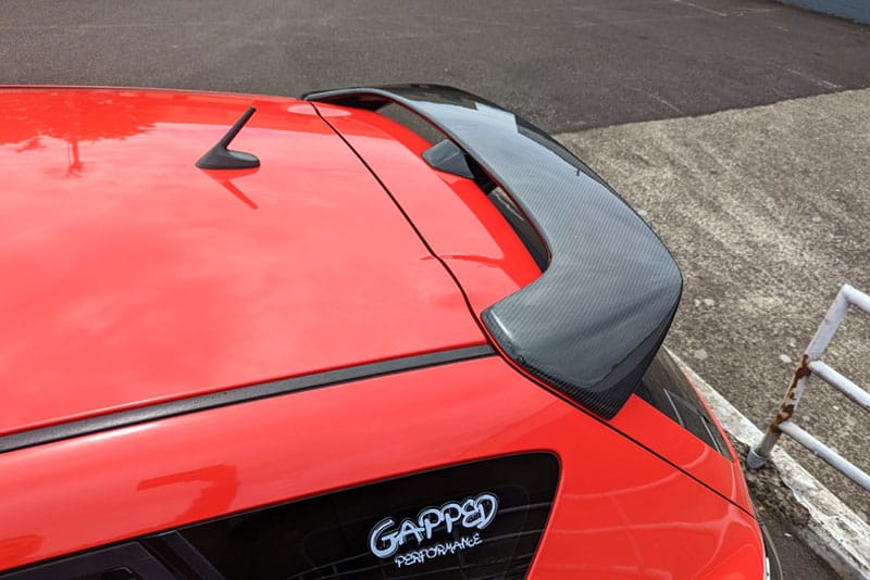 The spoiler is coated in a UV-resistant epoxy resin to ensure a long lasting finish.