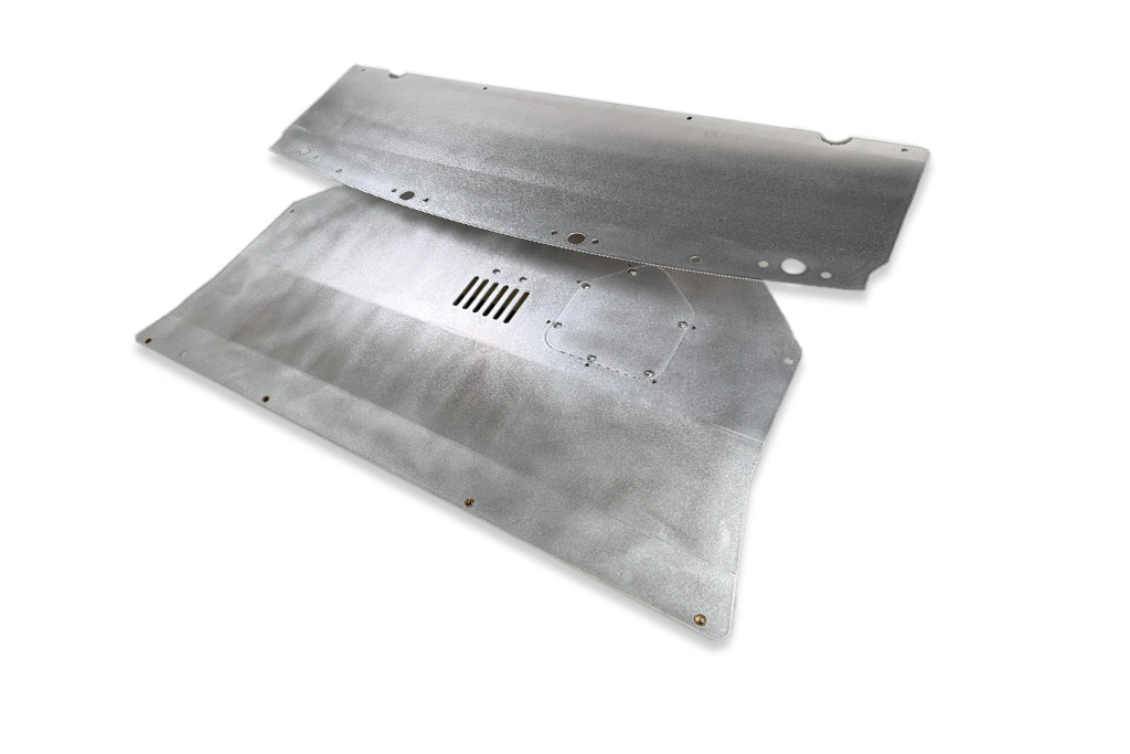 Add protection to the underside of your CX50 with the 5mm aluminum CS skid tray.