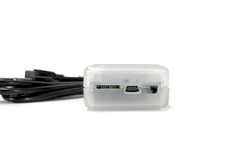 Designed for easy connection for your Mazda and laptop