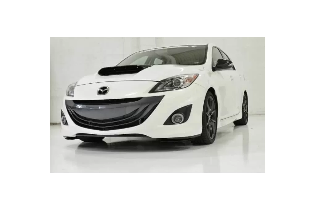 A front view of CorkSport's Mazdaspeed3 hood scoop for 2010-2013 models. Looking good!