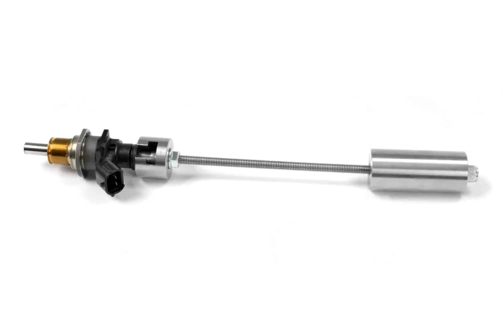 By utilizing a slide hammer design, the Mazdaspeed injectors can be easily removed.