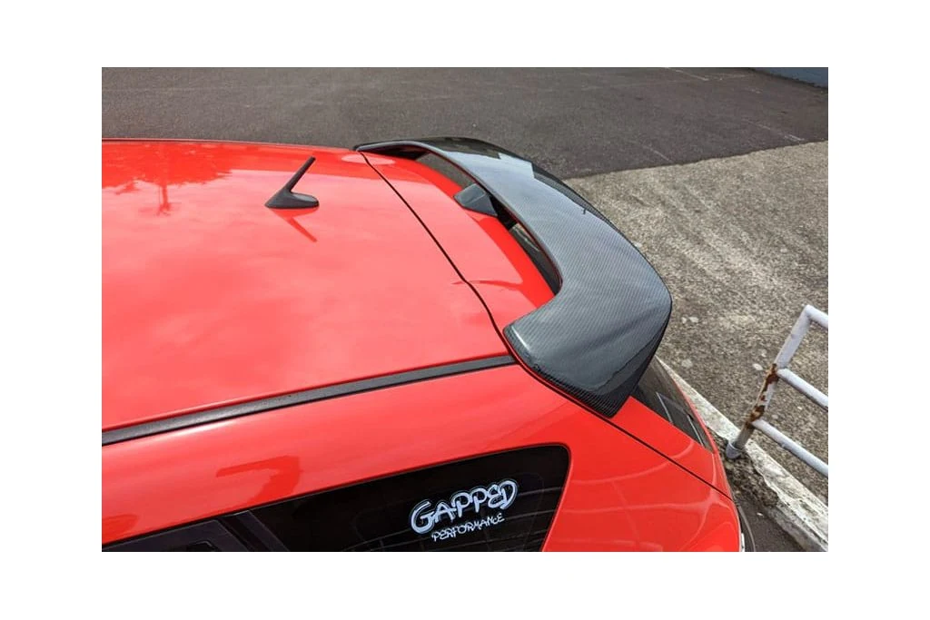 The spoiler is coated in a UV-resistant epoxy resin to ensure a long lasting finish.