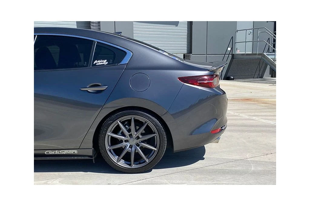 2019+ Mazda 3 Spioler installed