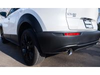 Large 100mm exhaust tips completely fill out the exhaust cutouts.