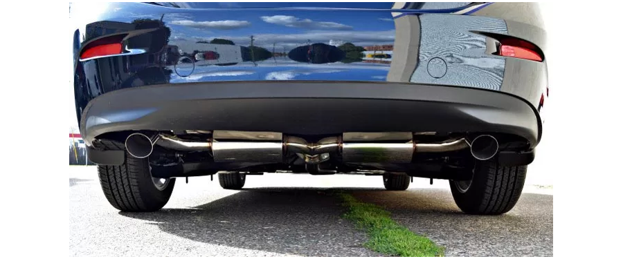 Check out the axleback exhaust from the rear.